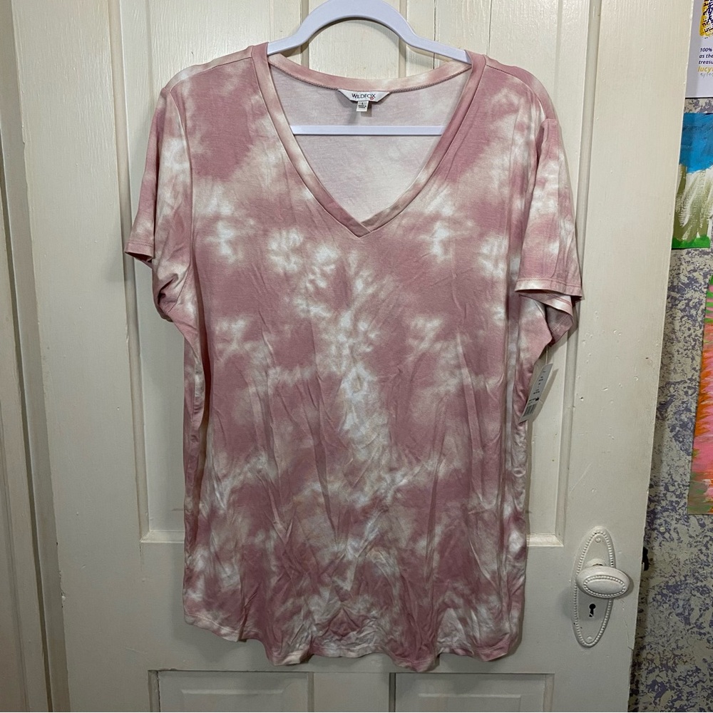 WILDFOX | Wild Fox Pink Tie Dye Matching T-shirt and Shorts with Scrunchie